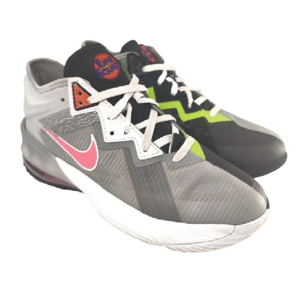 Nike Space Jam Looney Tunes Sz 7 Youth